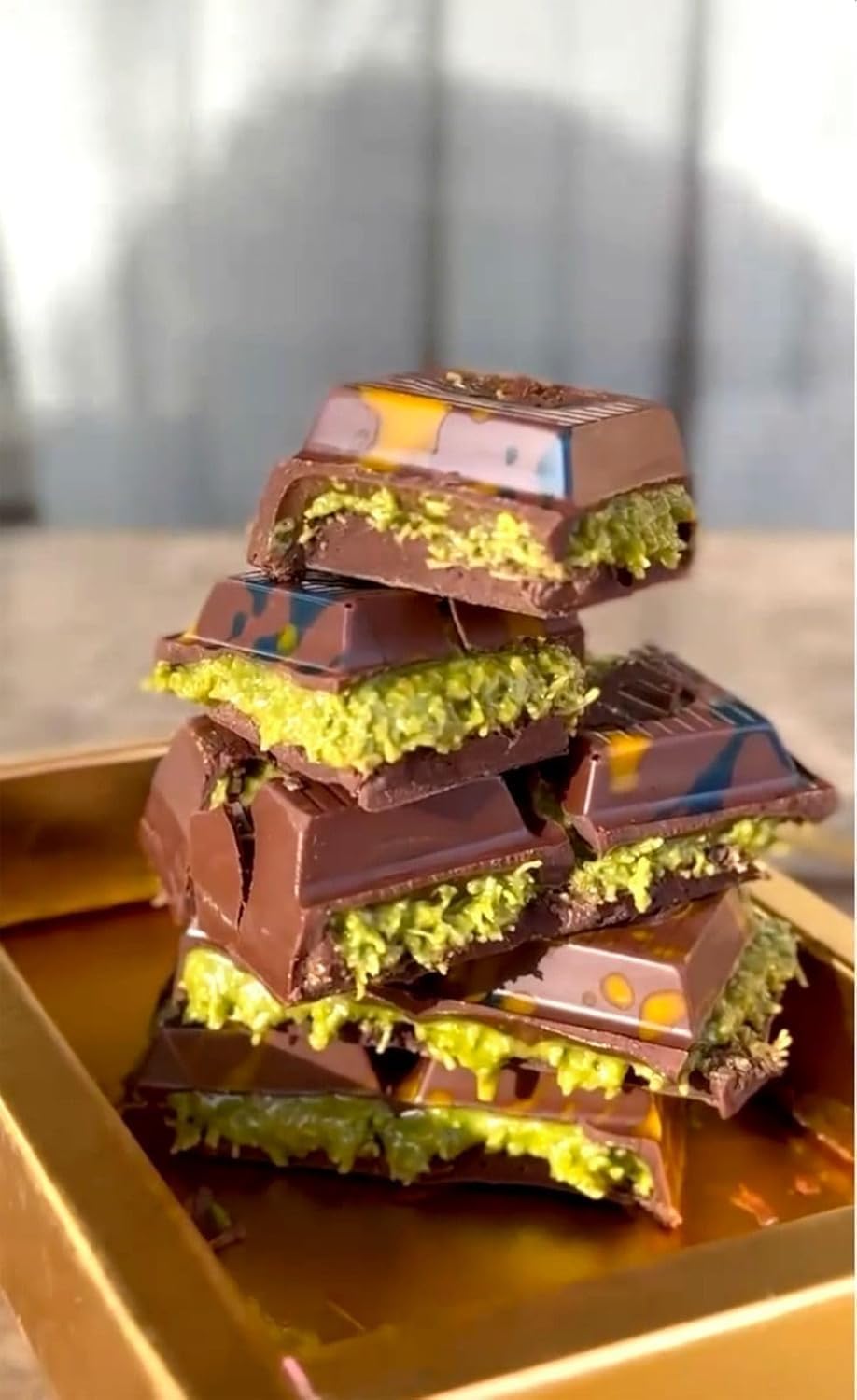 Dubai Chocolate  med massor av Kadayif,Viral Dubai Pistachio,Chokladkaka 200 Gr - 0,44 Lb